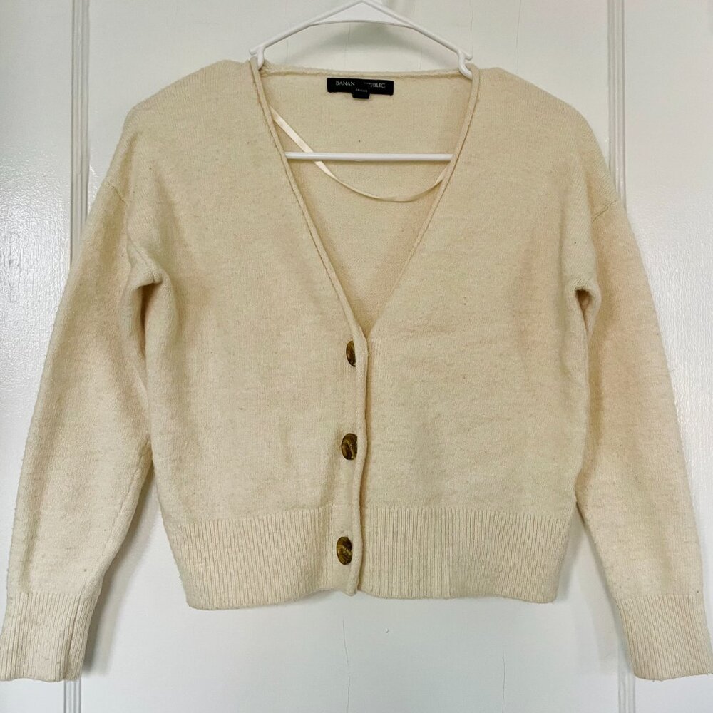 Banana Republic Petite XS Cream Button-Down Cardigan